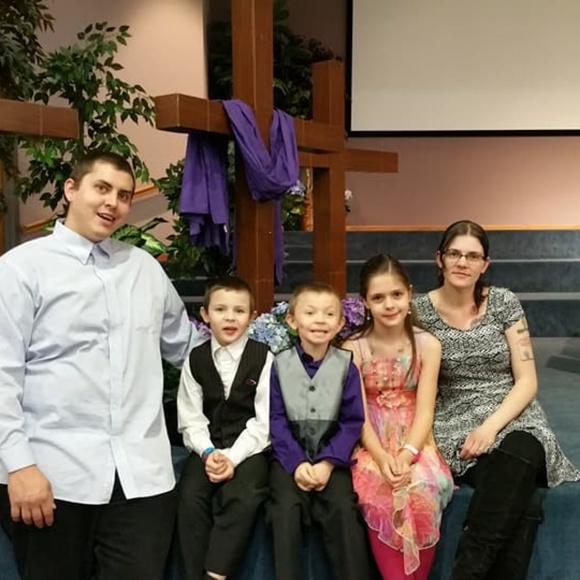 Meet your Posher, Jennifer - Picture 3 of 4